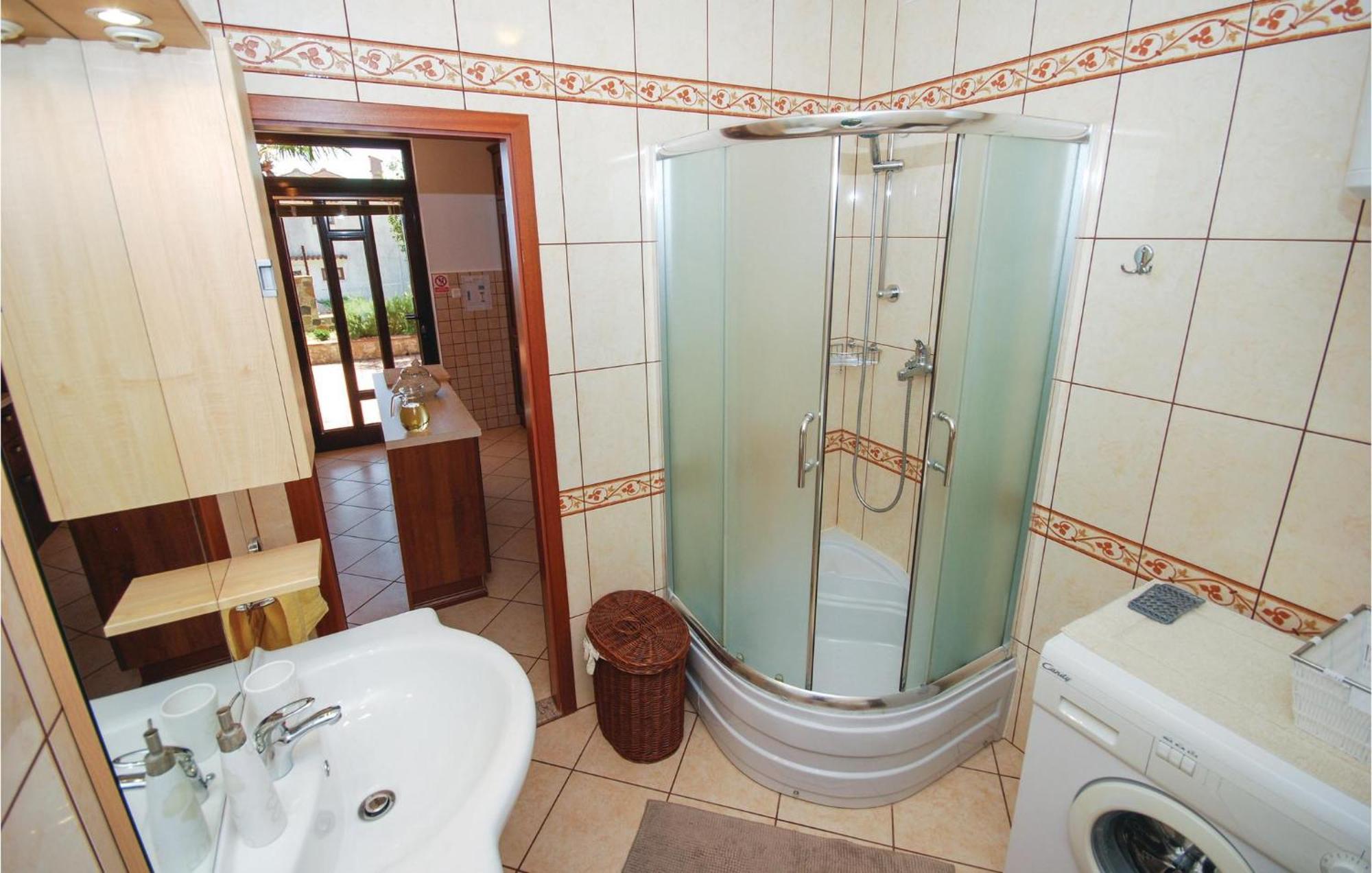 Beautiful Apartment In Lovran With Wifi Exterior photo